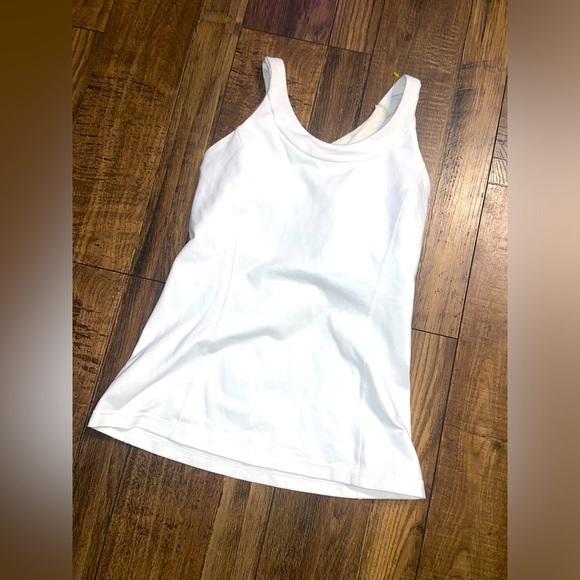 Lululemon scoop neck built in bra tank top S spring active classic workout - Picture 2 of 3
